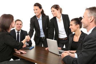 新卒のかんづめ 合同企業説明会に行こう!